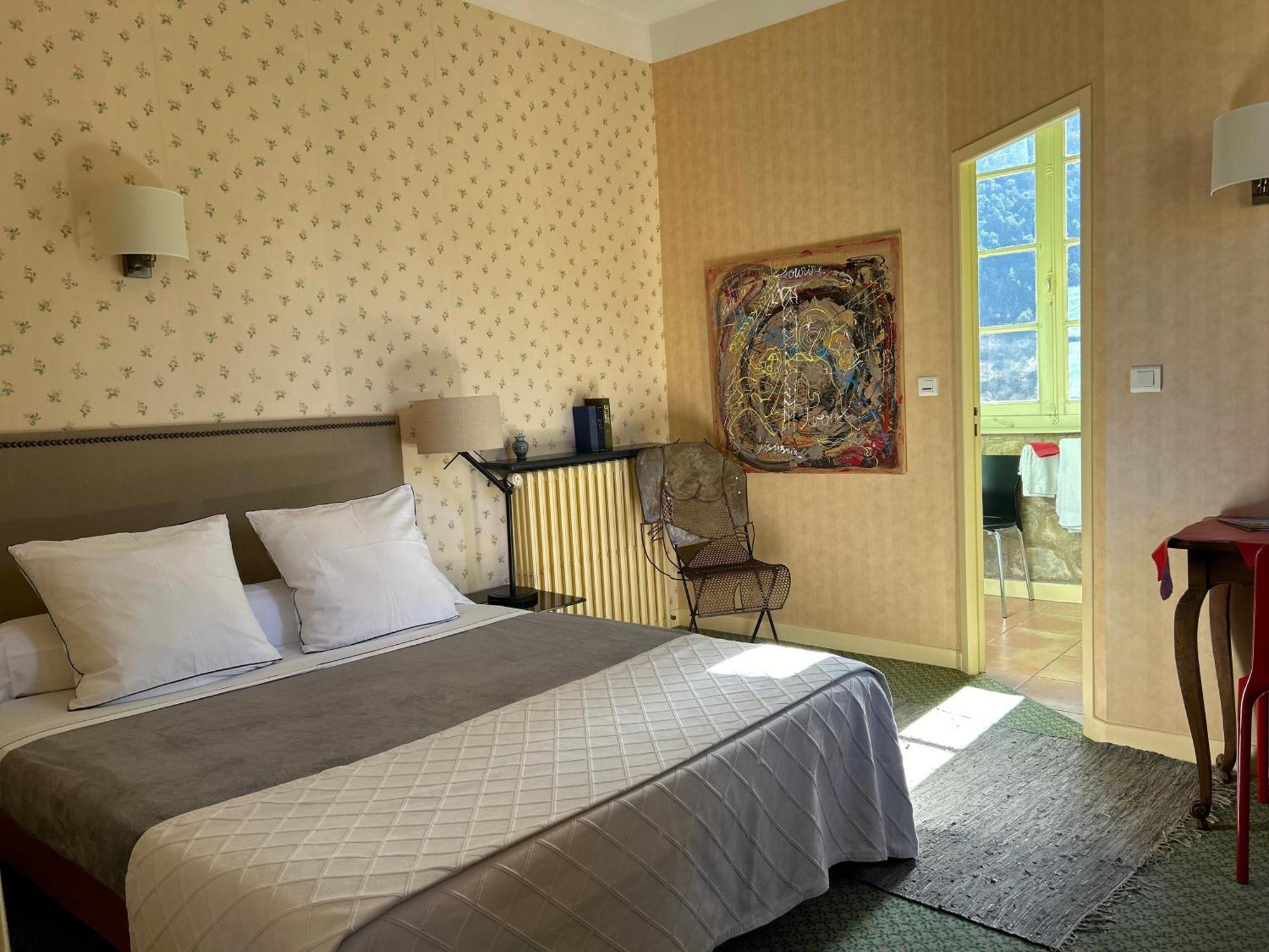Ermitage De Peyreleau Bed & Breakfast Exterior photo