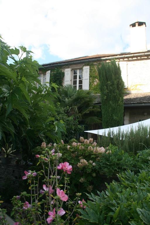 Ermitage De Peyreleau Bed & Breakfast Exterior photo